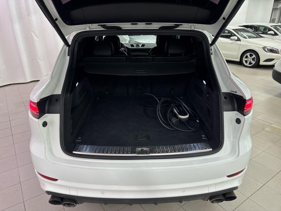 PORSCHE Cayenne 2018