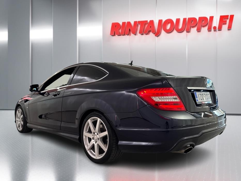 MERCEDES-BENZ C 2012