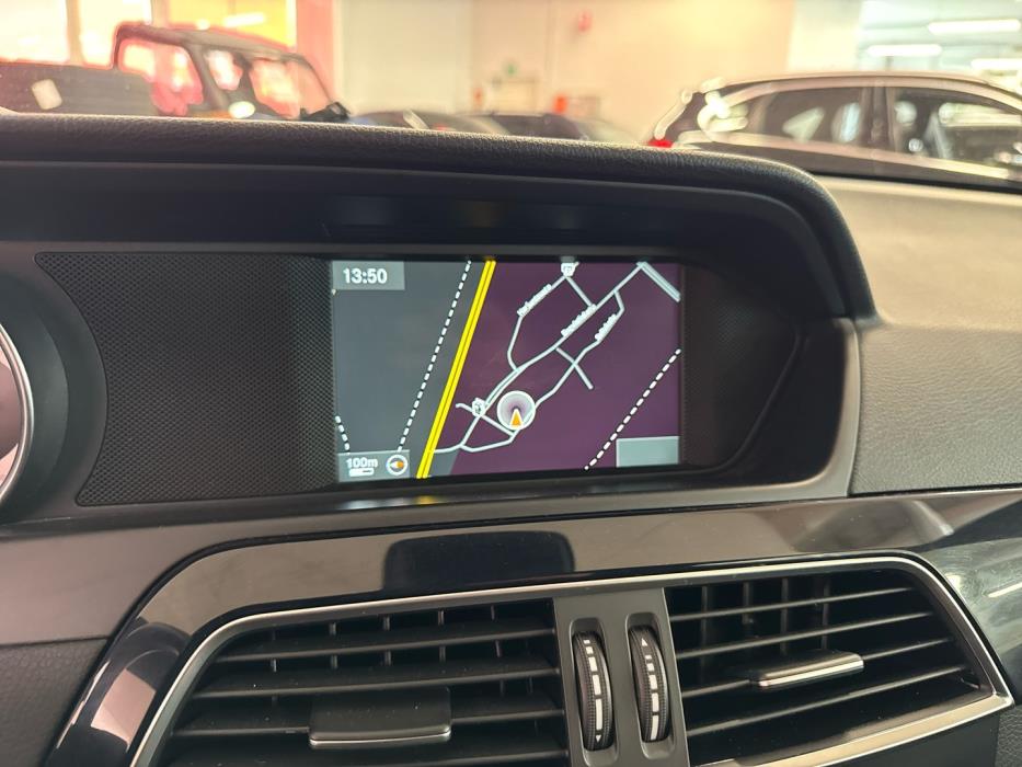 MERCEDES-BENZ C 2012