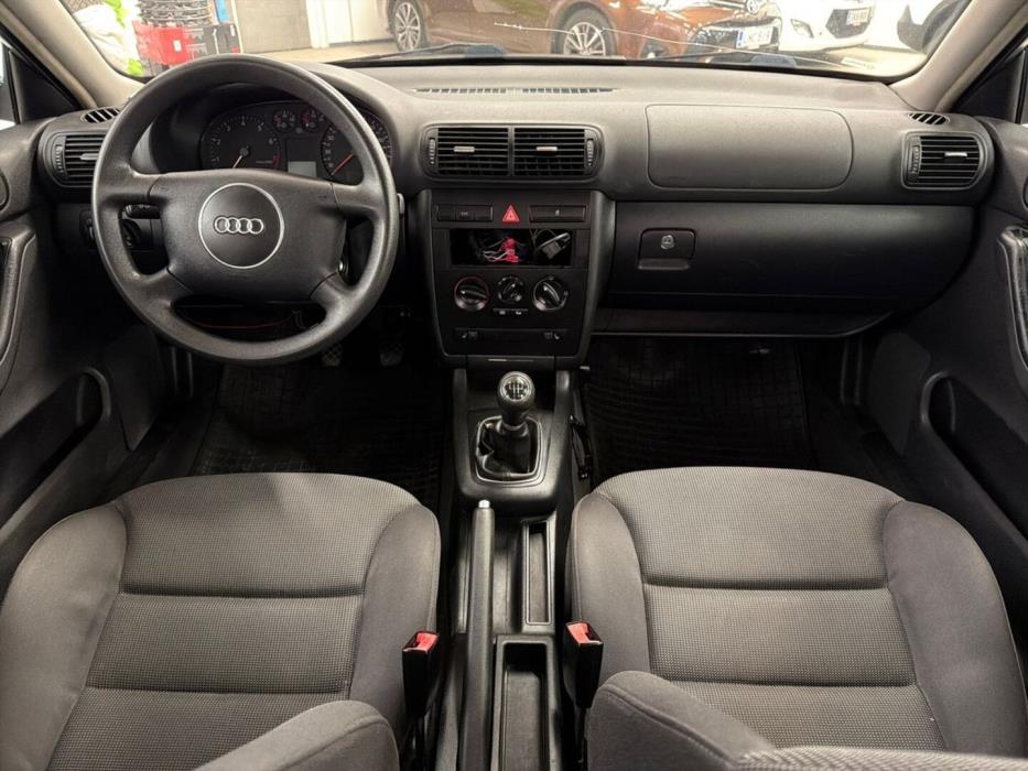 AUDI A3 2001