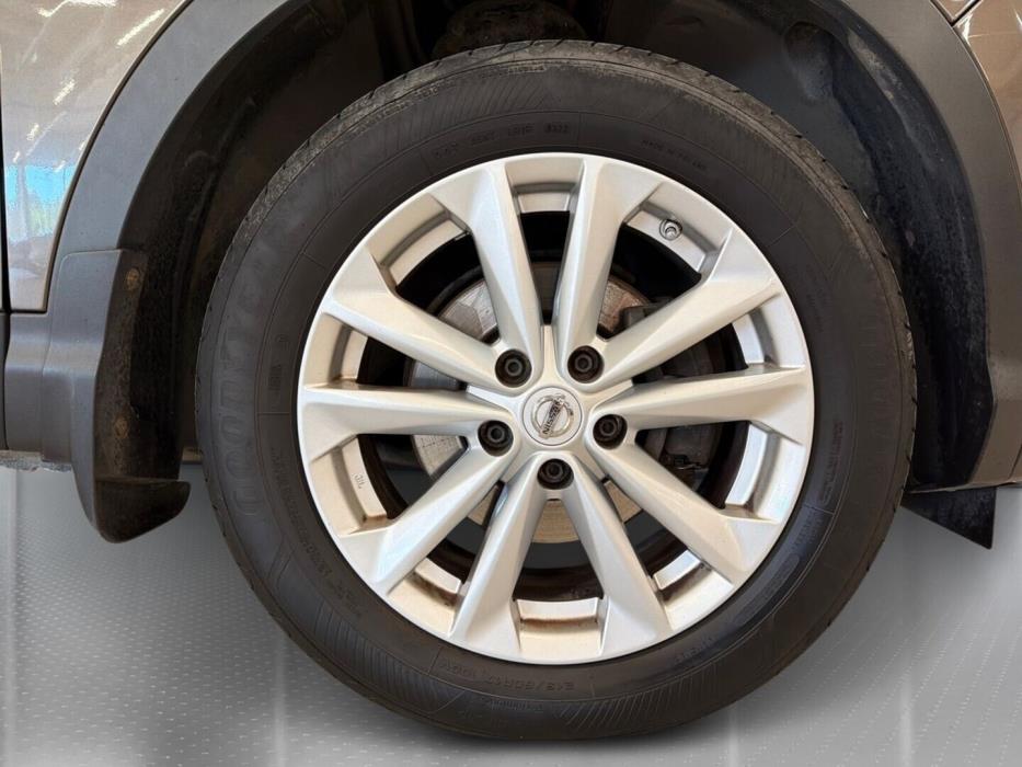 NISSAN Qashqai 2015