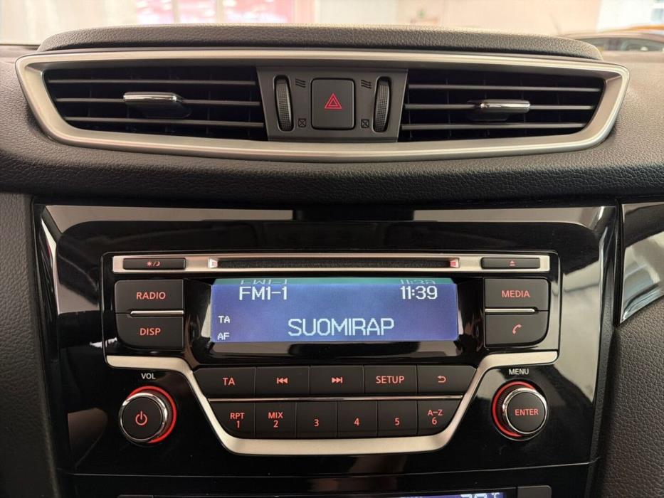 NISSAN Qashqai 2015