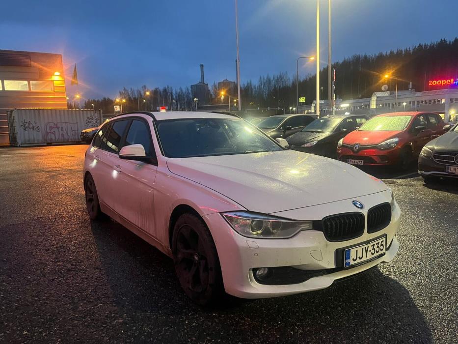 BMW 320 2013
