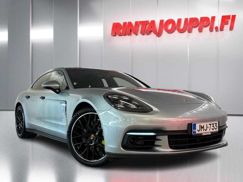 PORSCHE Panamera 2019