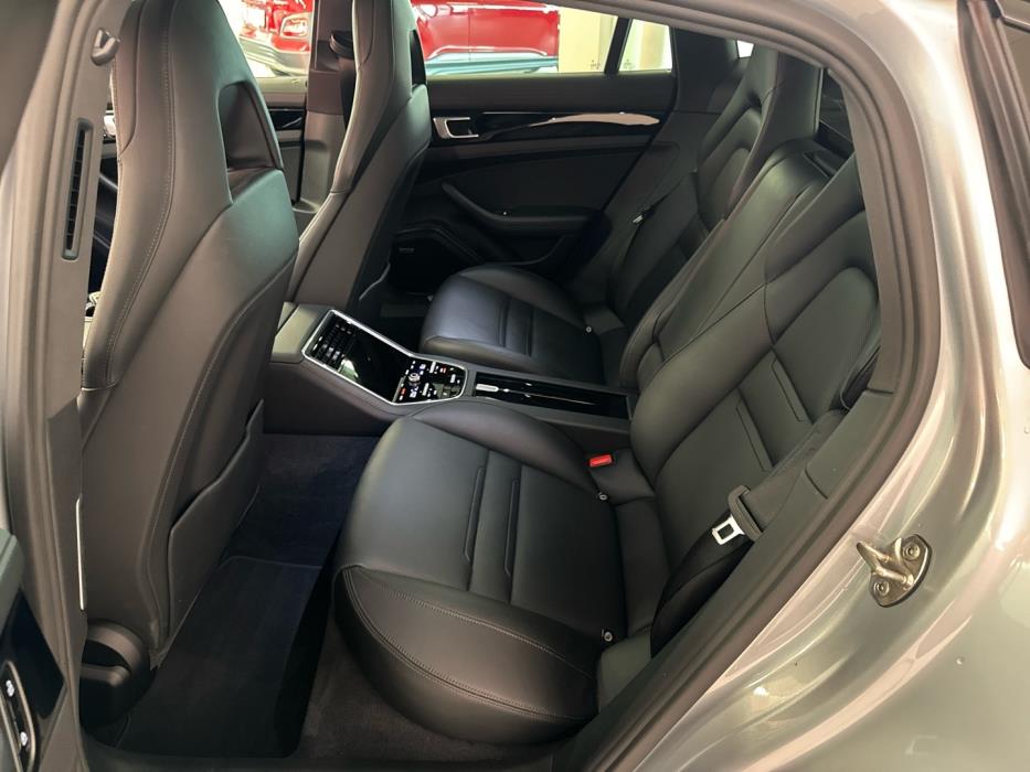 PORSCHE Panamera 2019