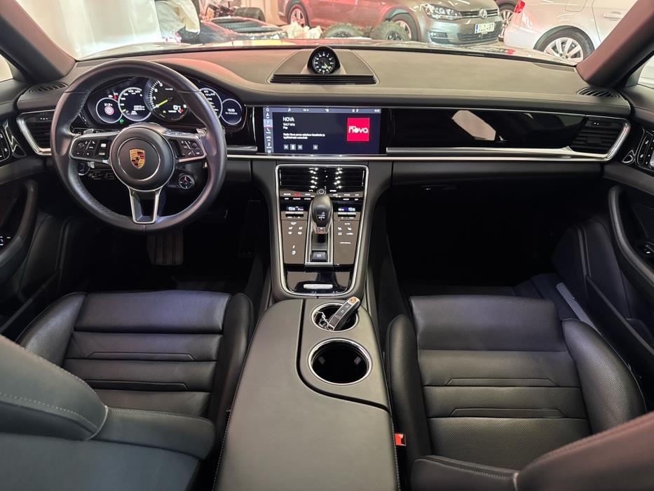 PORSCHE Panamera 2019