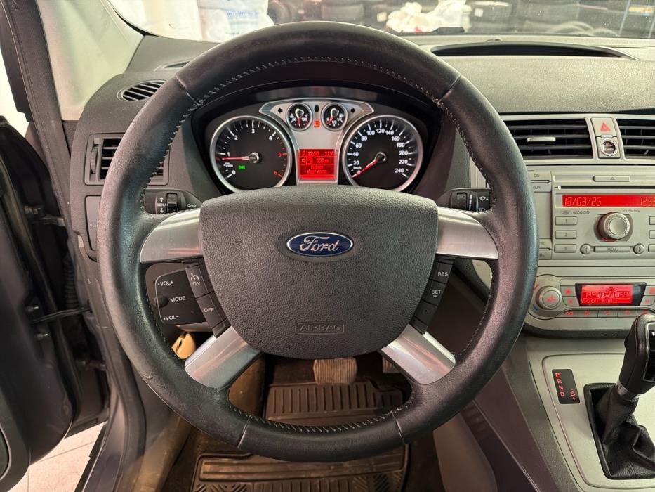 FORD Kuga 2012