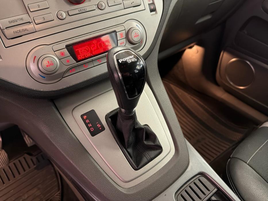 FORD Kuga 2012