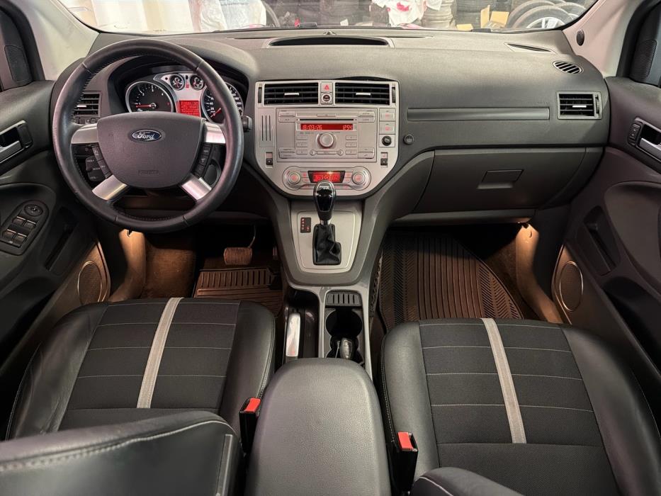 FORD Kuga 2012
