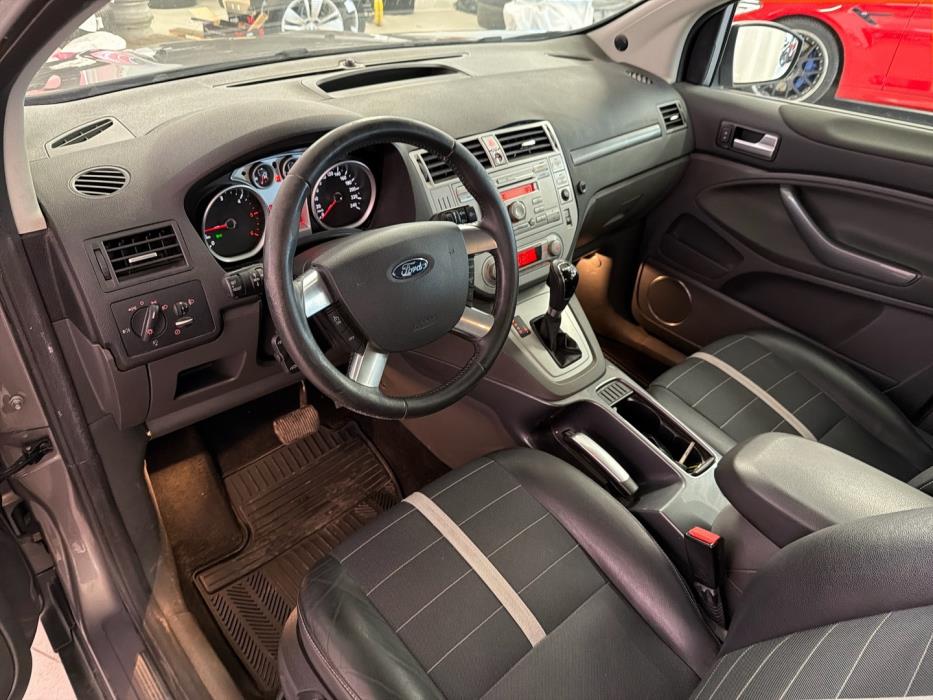 FORD Kuga 2012