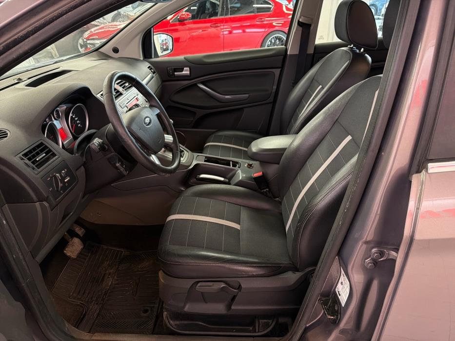 FORD Kuga 2012