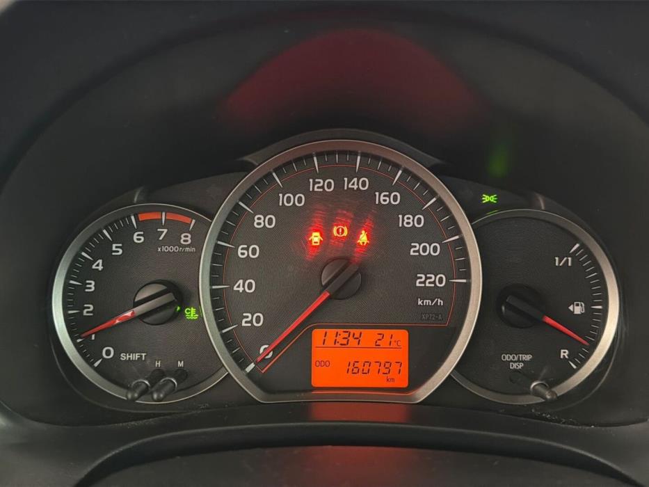 TOYOTA Yaris 2012