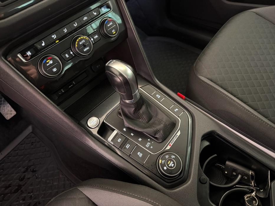 VOLKSWAGEN Tiguan 2017