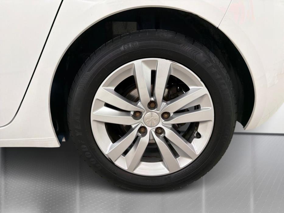 PEUGEOT 308 2017