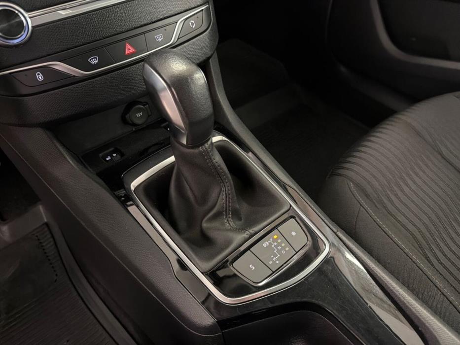 PEUGEOT 308 2017
