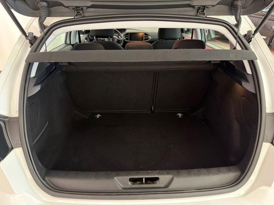 PEUGEOT 308 2017