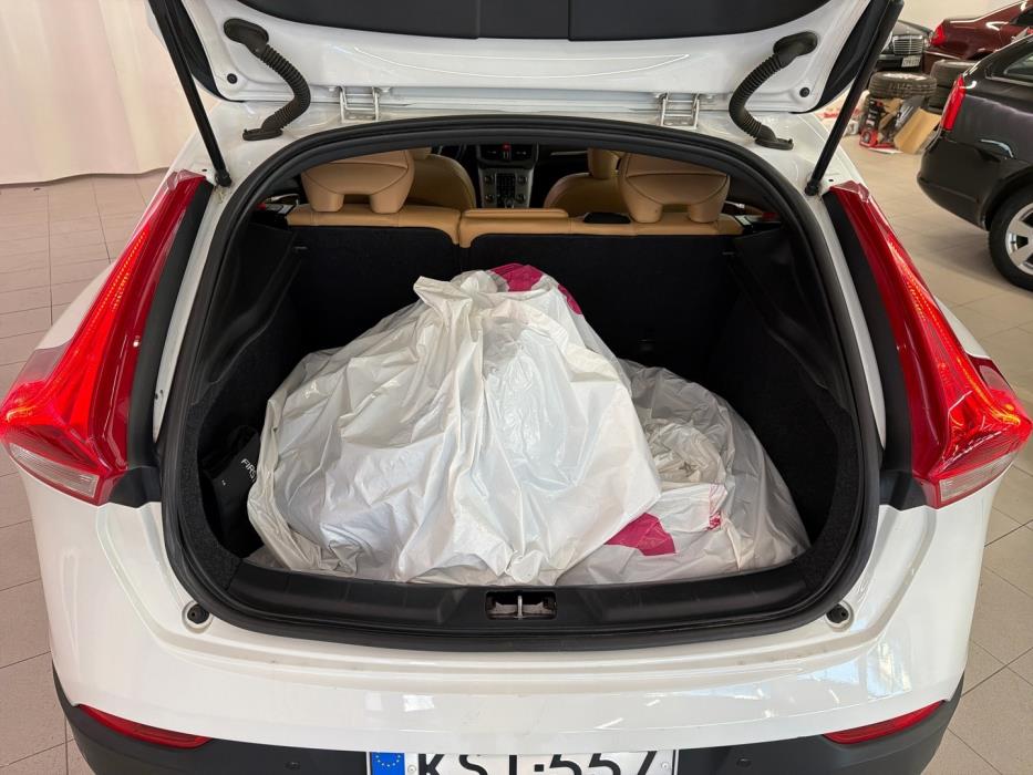 VOLVO V40 Cross Country 2017