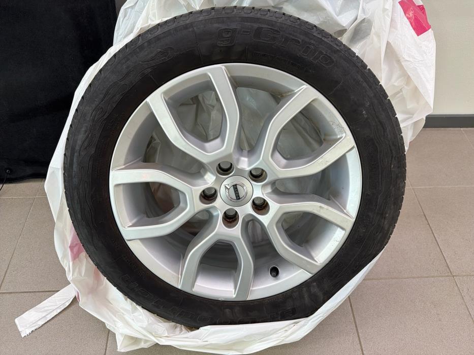 VOLVO V40 Cross Country 2017