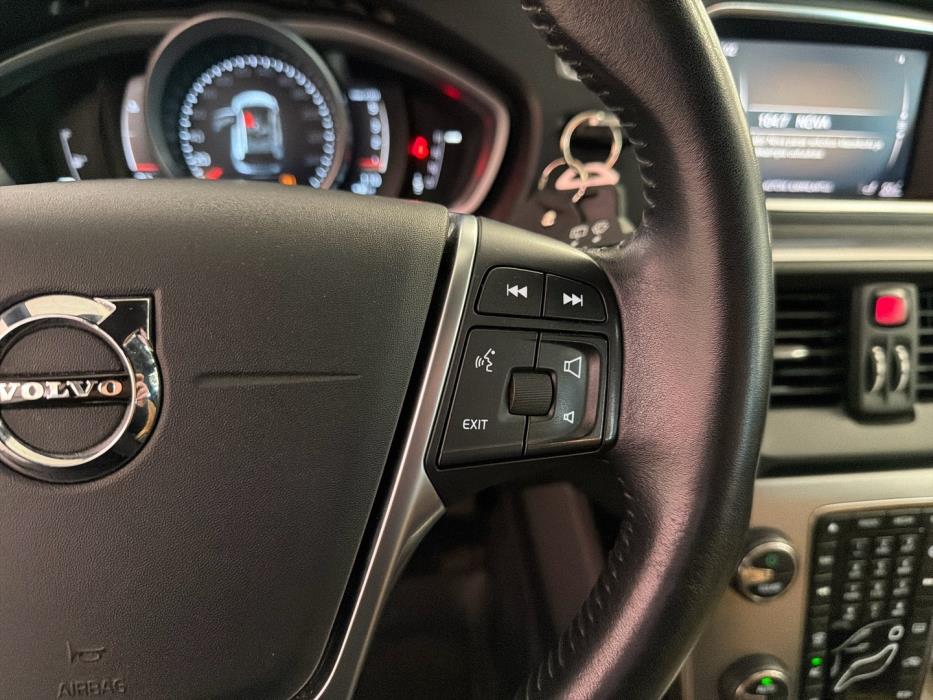 VOLVO V40 Cross Country 2017