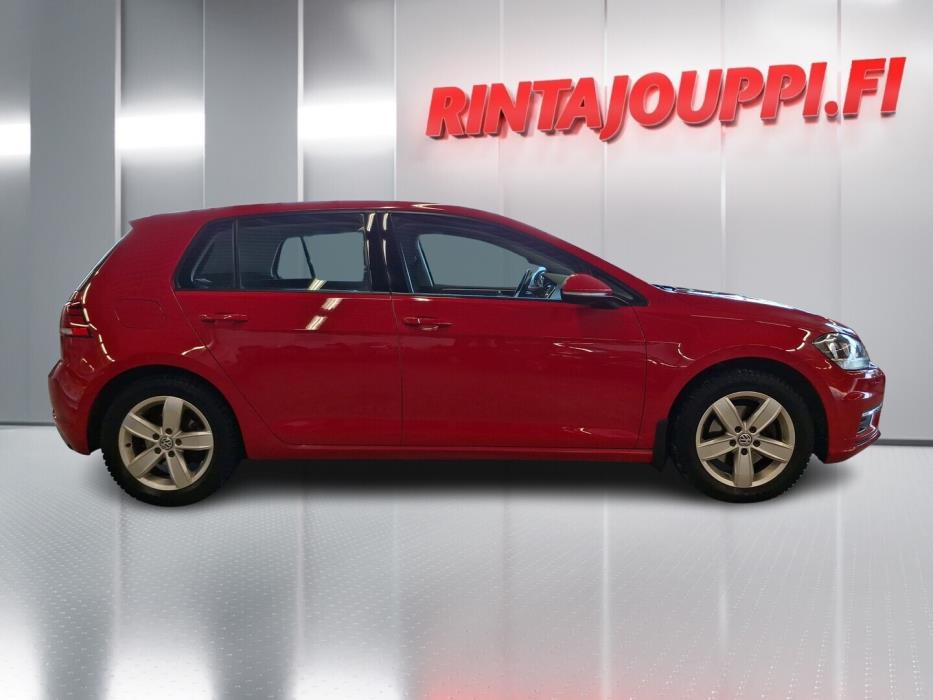 VOLKSWAGEN Golf 2018