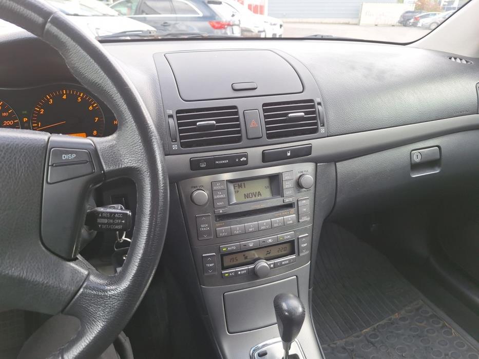 TOYOTA Avensis 2006