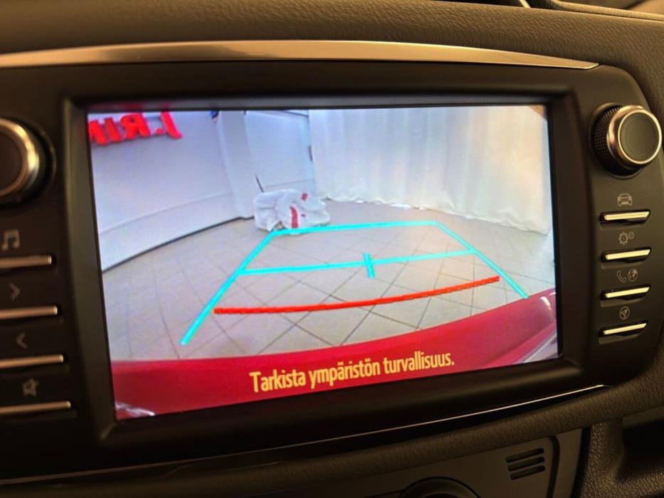 TOYOTA Yaris 2018