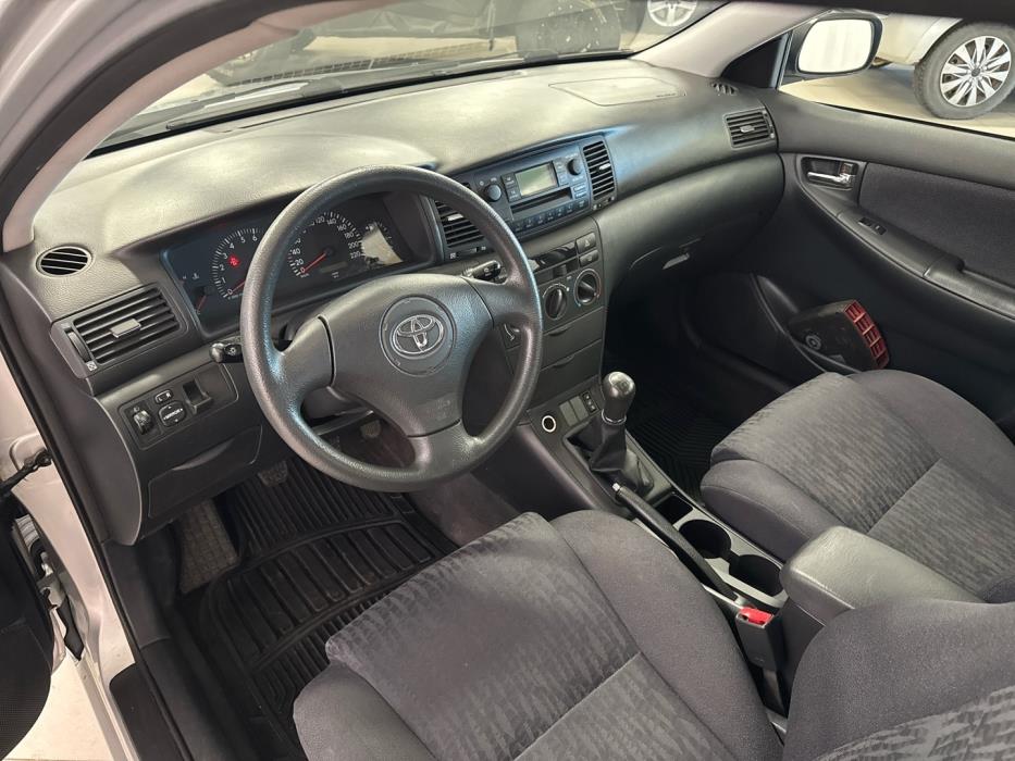 TOYOTA Corolla 2002