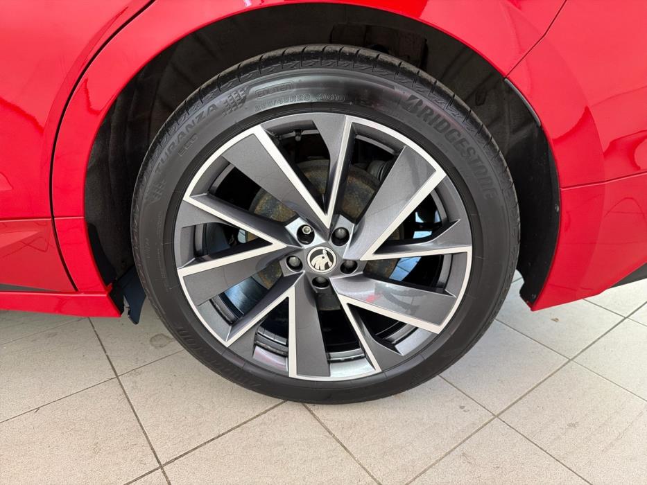 SKODA Enyaq 2023