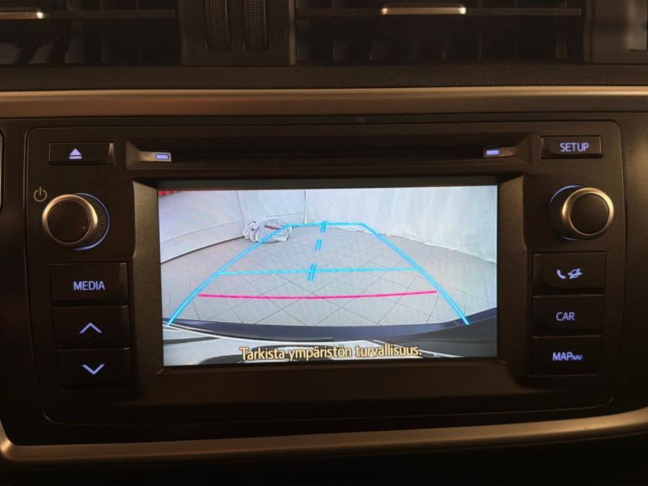 TOYOTA Auris 2015