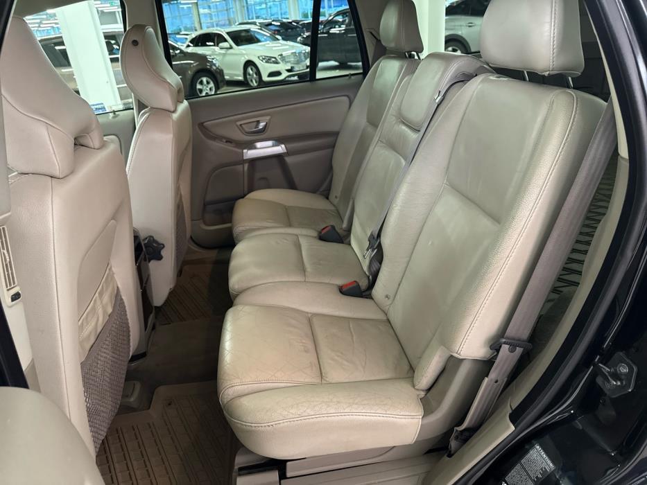 VOLVO XC90 2003