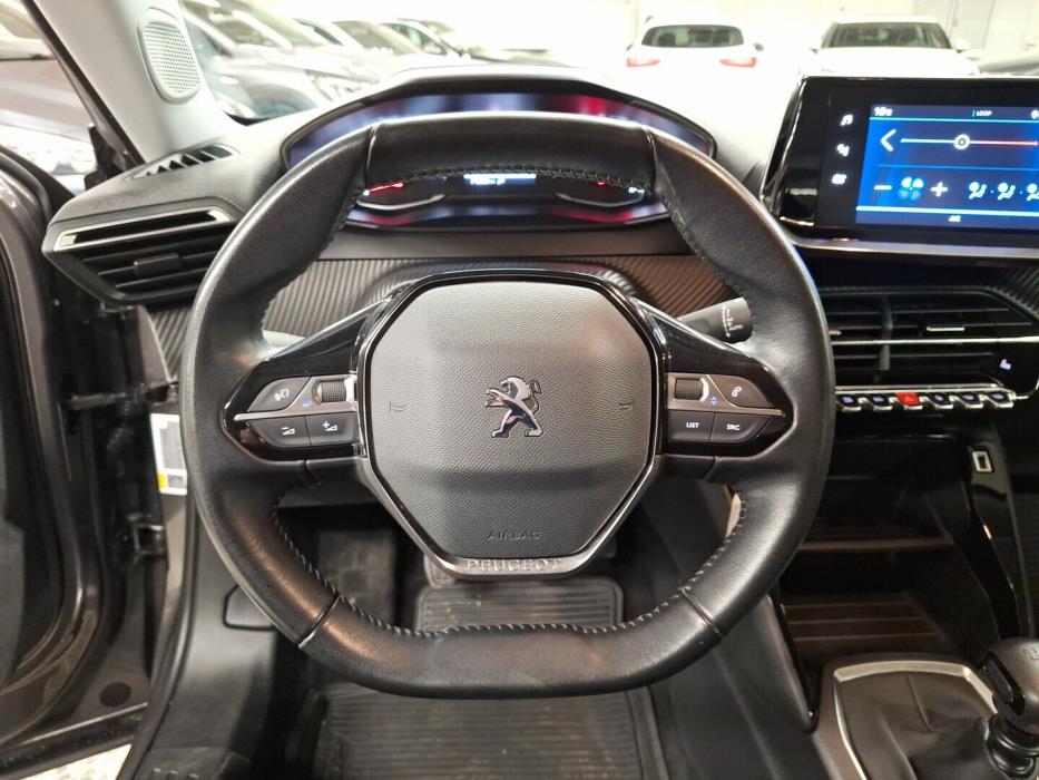 PEUGEOT 2008 2020
