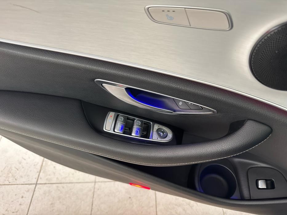 MERCEDES-BENZ E 2021