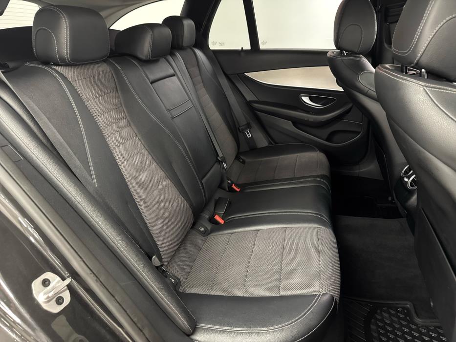 MERCEDES-BENZ E 2021