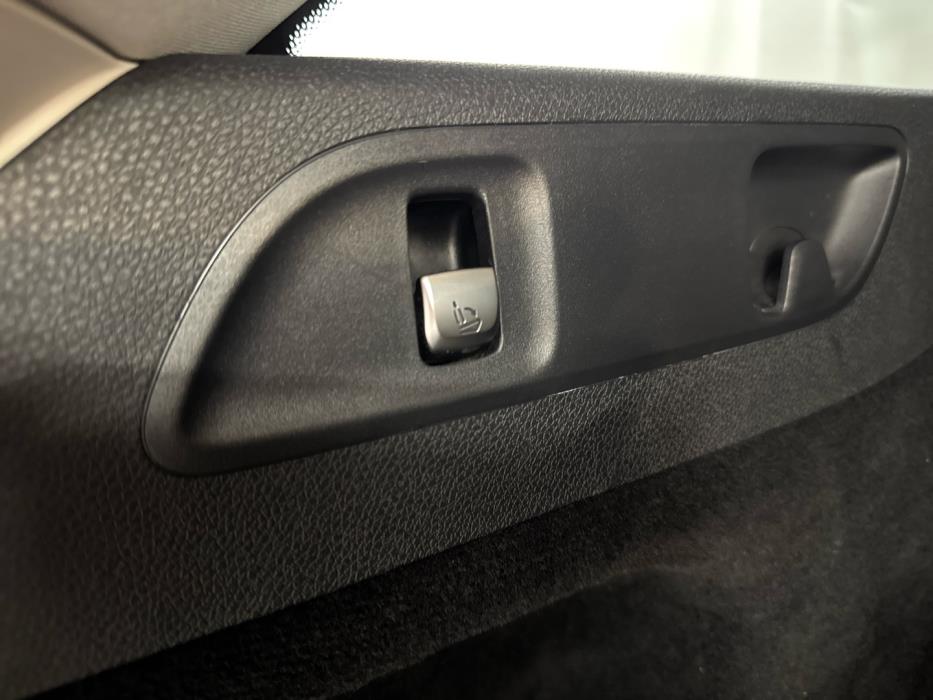 MERCEDES-BENZ E 2021