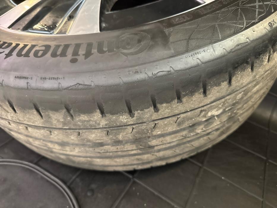 MERCEDES-BENZ E 2021