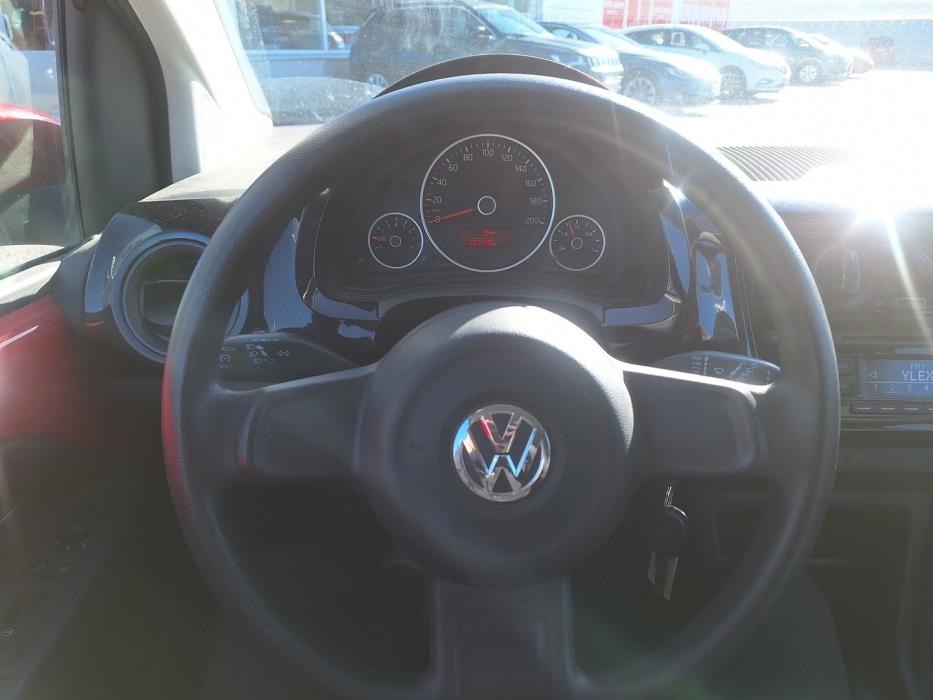 VOLKSWAGEN up! 2012
