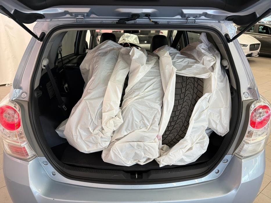 TOYOTA Verso 2011