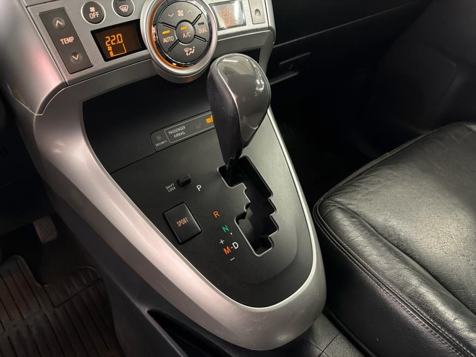 TOYOTA Verso 2011