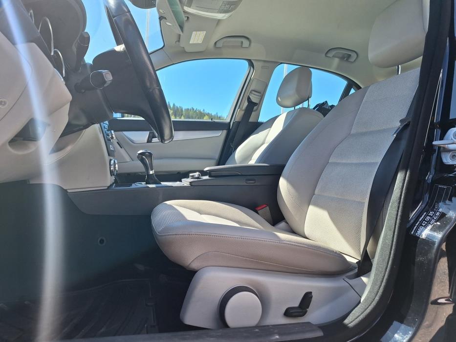 MERCEDES-BENZ C 2011