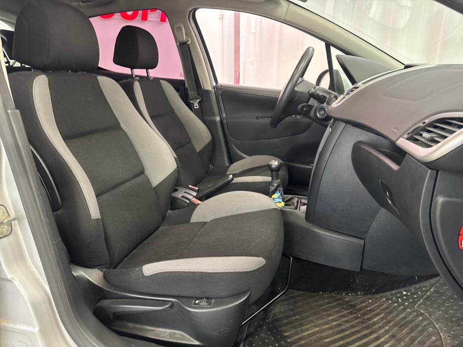 PEUGEOT 207 2007