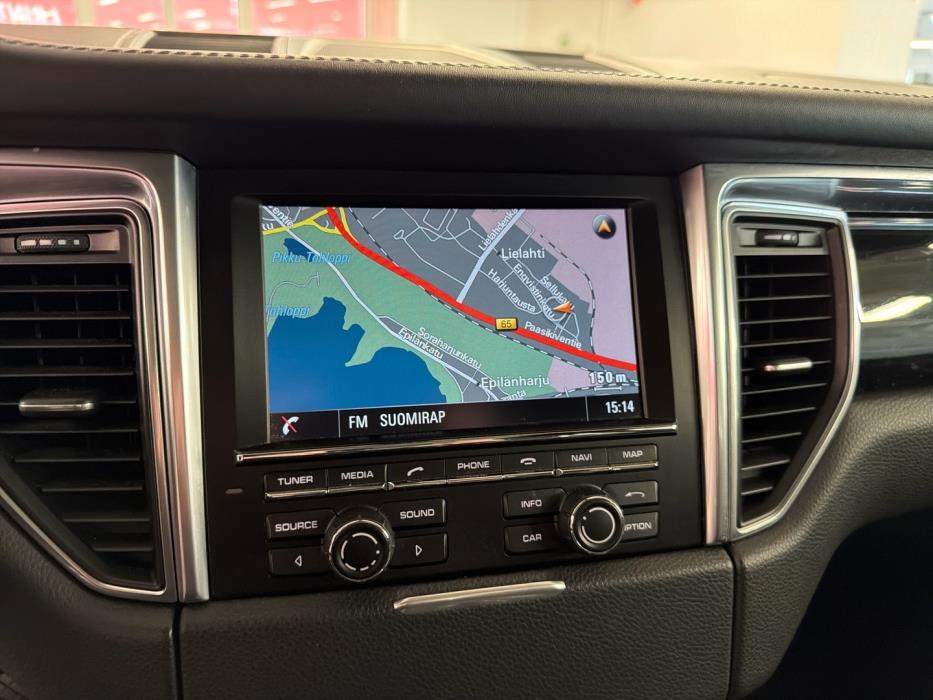 PORSCHE Macan 2015