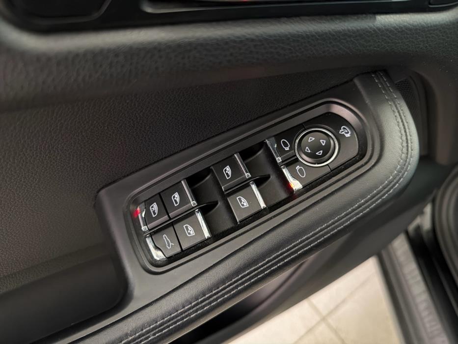 PORSCHE Macan 2015