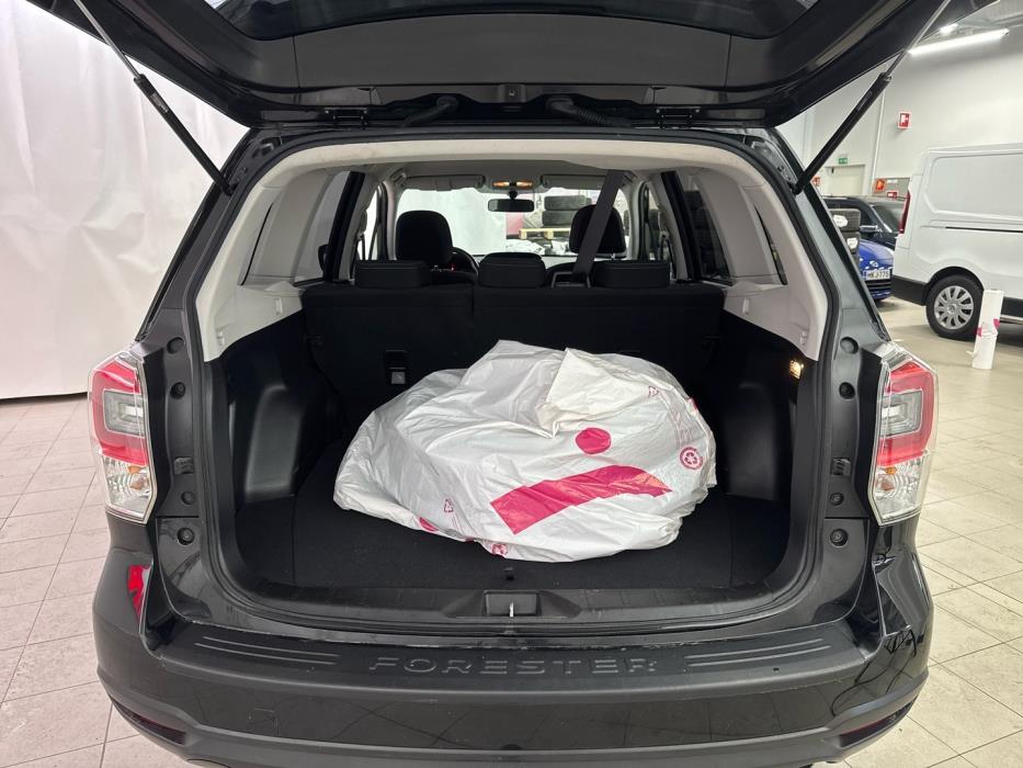 SUBARU Forester 2016