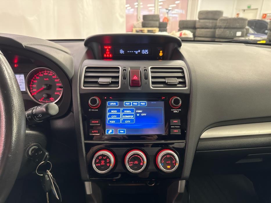 SUBARU Forester 2016