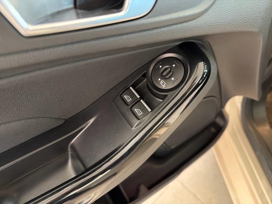 FORD Fiesta 2016