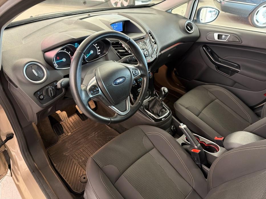 FORD Fiesta 2016
