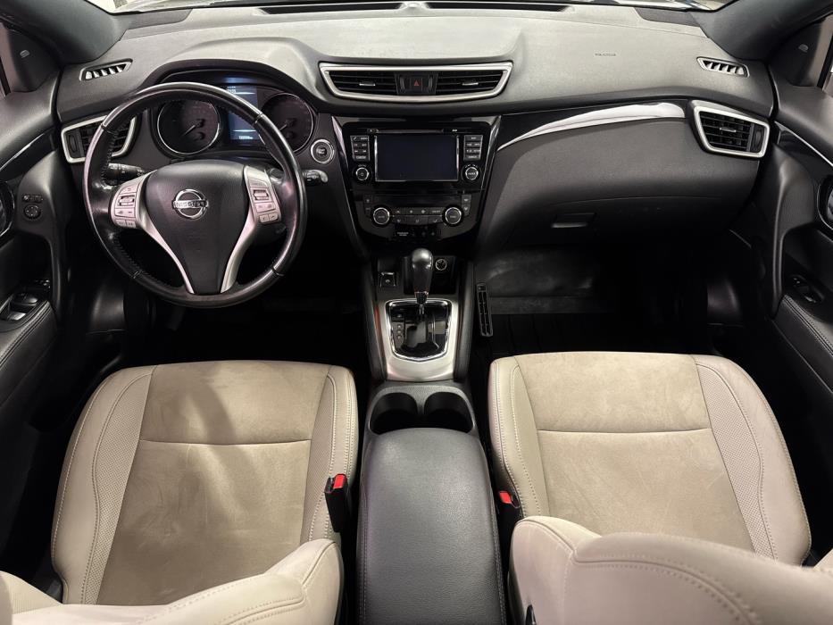 NISSAN Qashqai 2015