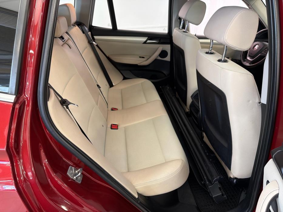 BMW X3 2011
