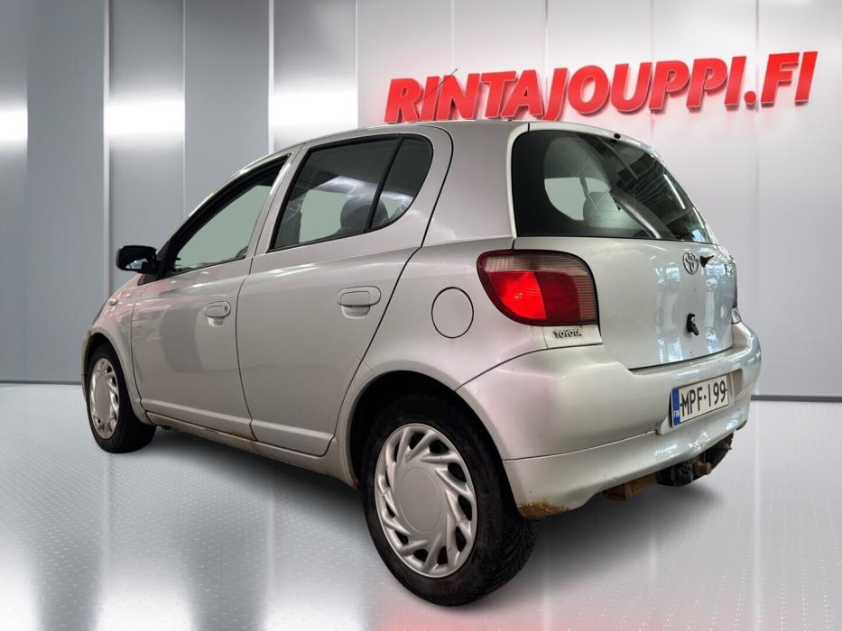 TOYOTA Yaris 2002