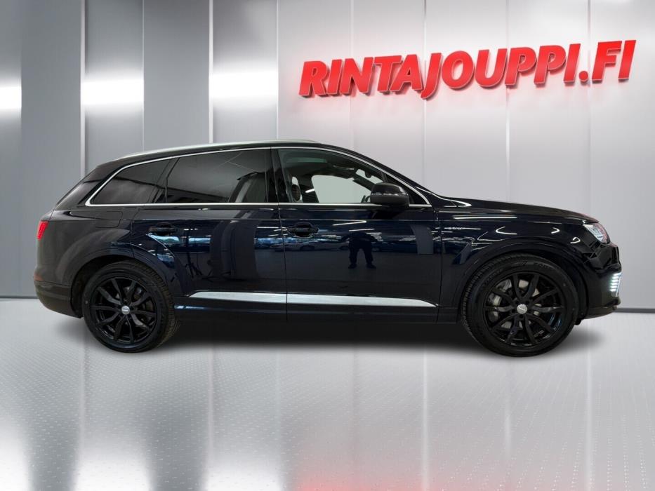 AUDI Q7 2017
